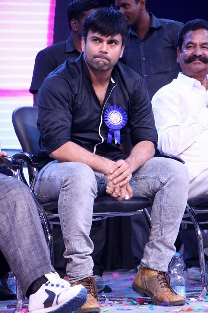 Guntur-Talkies-Movie-Team-at-TRR-School-Anniversary-Celebrations